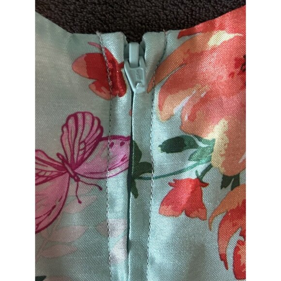 Elegant Girls size 5 Floral Dress with rhinestone lined pockets - Picture 5 of 7